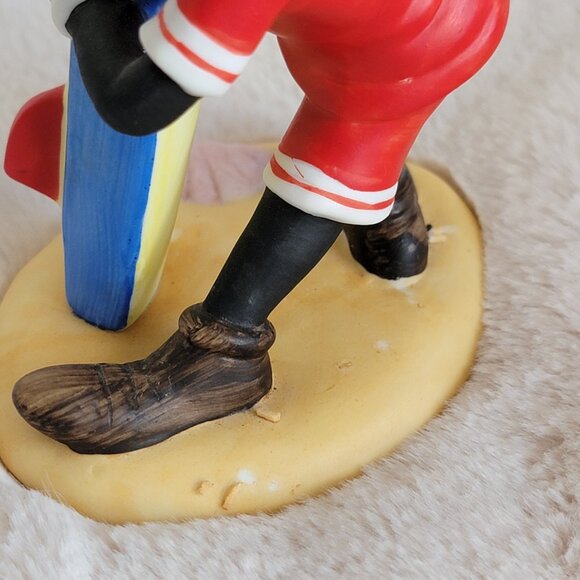 Vintage Walt Disney Productions Goofy with Surfboard 6" Porcelain Figurine Surf - Picture 5 of 11